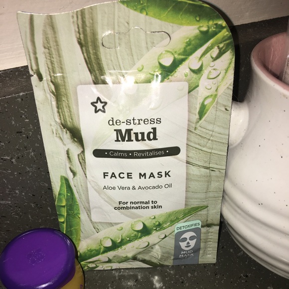 De-stress Mud Face Mask w/aloe Vera & Avocado oil.For normal to combination skin - Picture 3 of 12